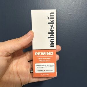 Noble Skin Rewind Hyaluronic Acid & Vitamin C + E